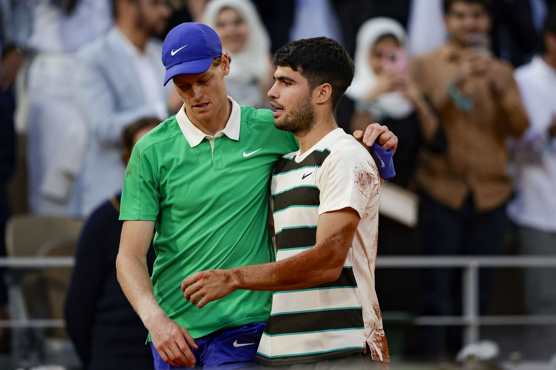 Jannik Sinner (left) and Carlos Alcaraz (right) after the conclusion of the men's singles final at the 2025 French Open (Source: Getty)